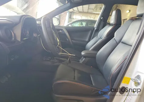 2017 Toyota Rav4 Se z USA, uszkodzony, nr VIN 2T3JFREV7HW574341